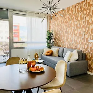 https://suite-elaina.hotels-rhonealpes.com